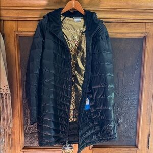 Columbia Women’s Black Hooded Puffer Coat